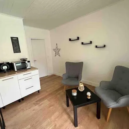 Appart't2 Avec Terrasse Apartment *